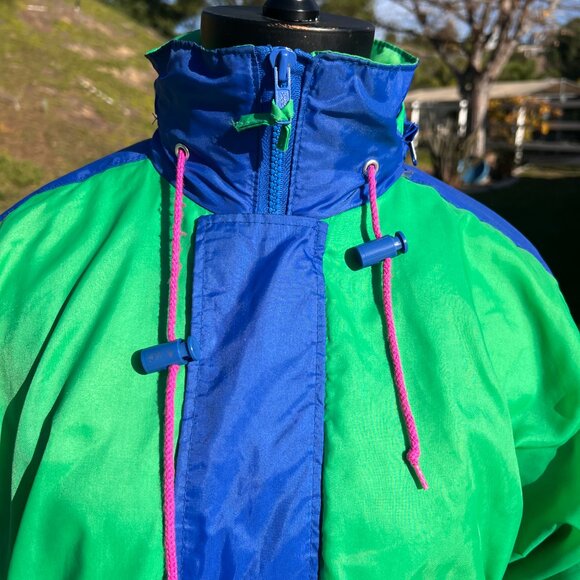 90's Colorful Windbreaker - Lightweight Ski Jacket - Size Small - Outdoor Scene - Picture 6 of 14